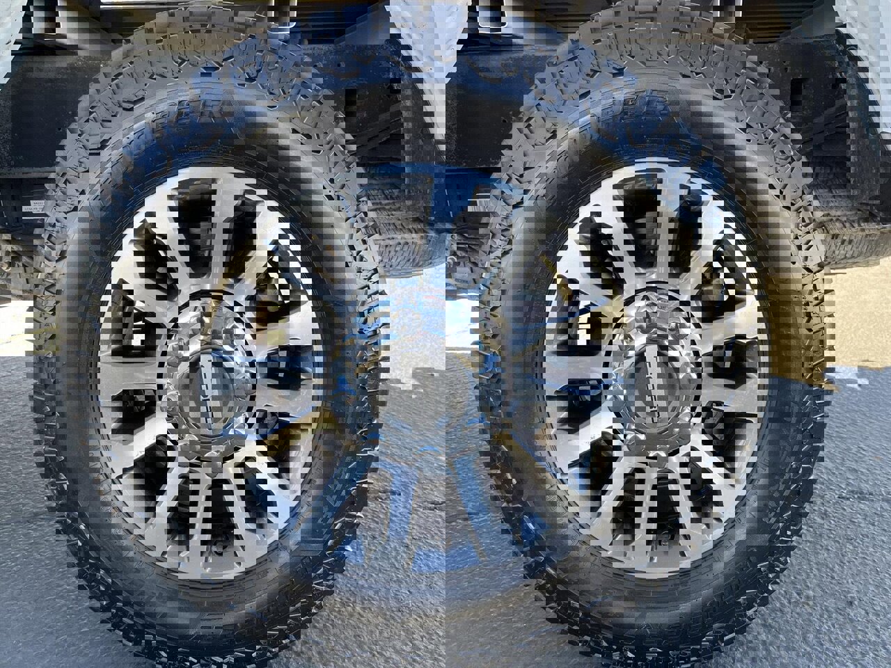 Used 2022 Ford F250 Lariat w/ Lariat Value Package image 12