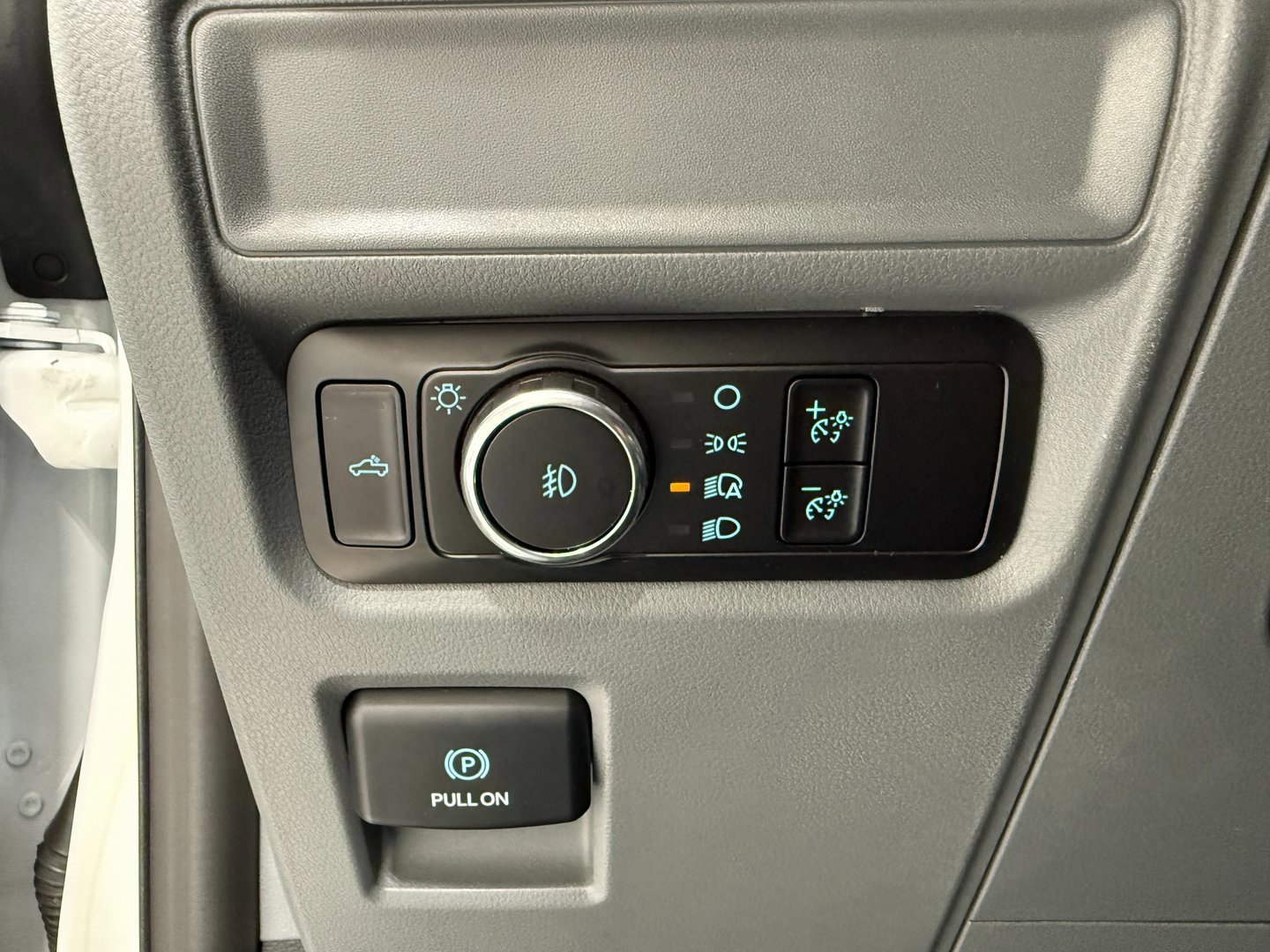 Used 2024 Ford F150 XLT w/ Mobile Office Package image 25