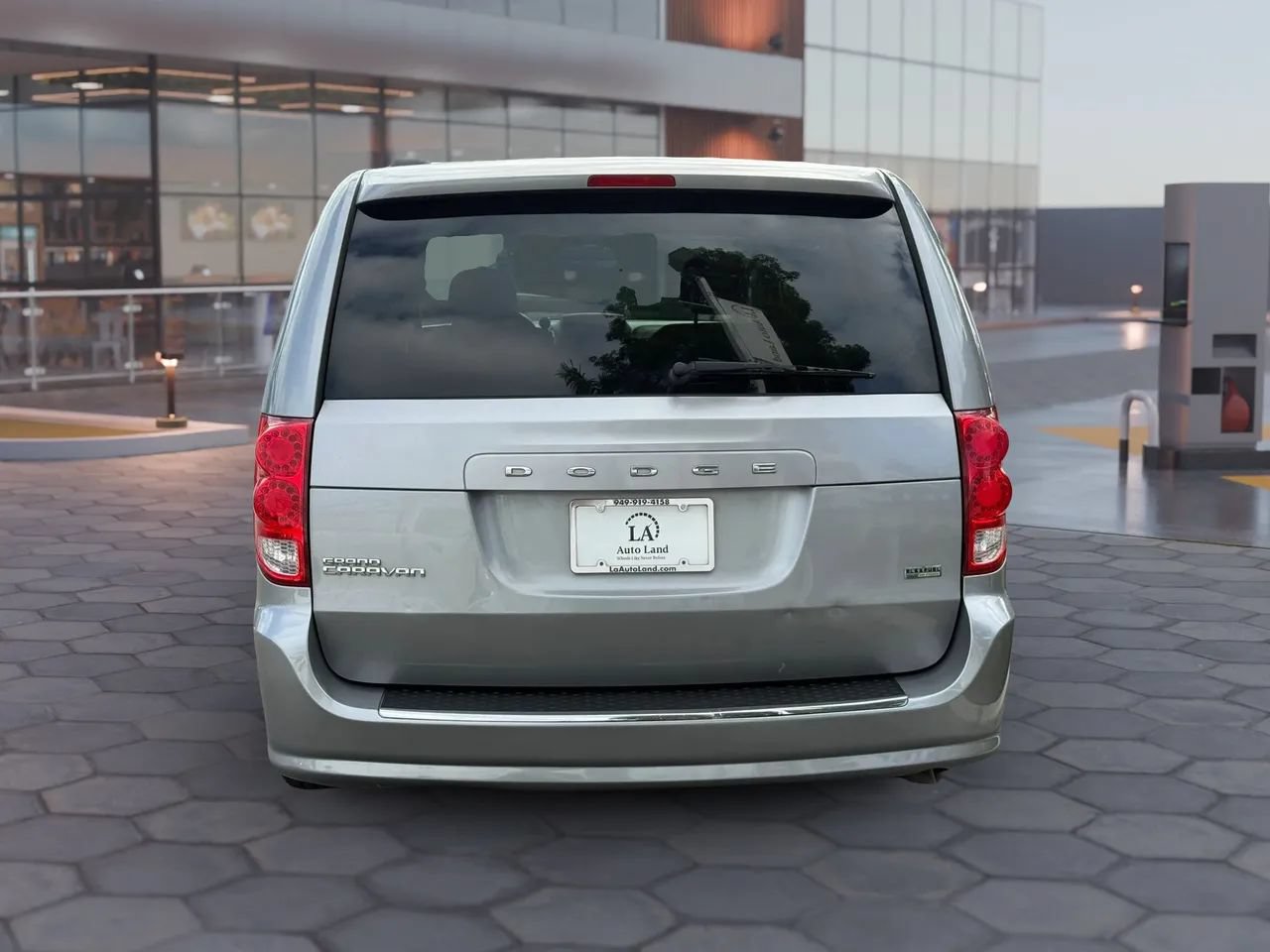 Used 2013 Dodge Grand Caravan SXT FWD image 5