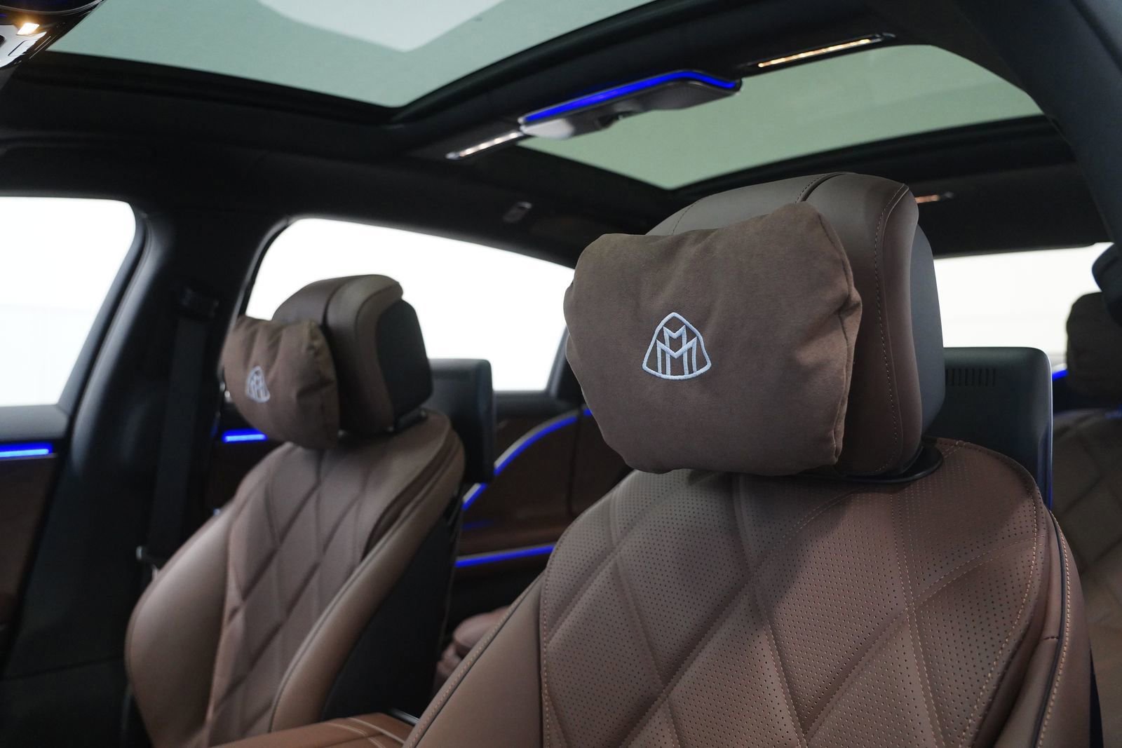 New 2026 Mercedes-Benz Maybach S 580 4MATIC image 16