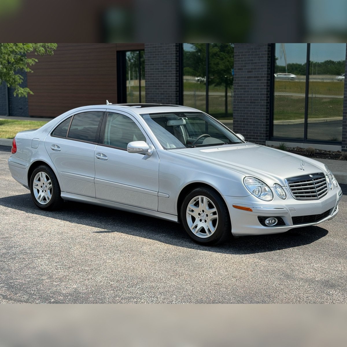 Used 2007 Mercedes-Benz E 320 BlueTEC Sedan image 1