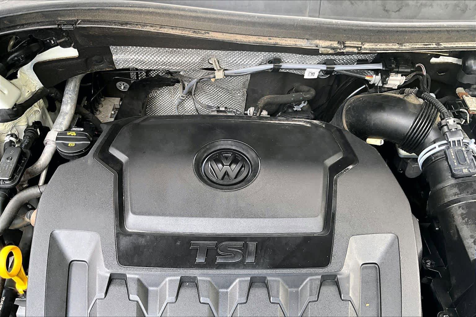 Used 2019 Volkswagen Tiguan SE w/ Panoramic Sunroof Package FWD image 31