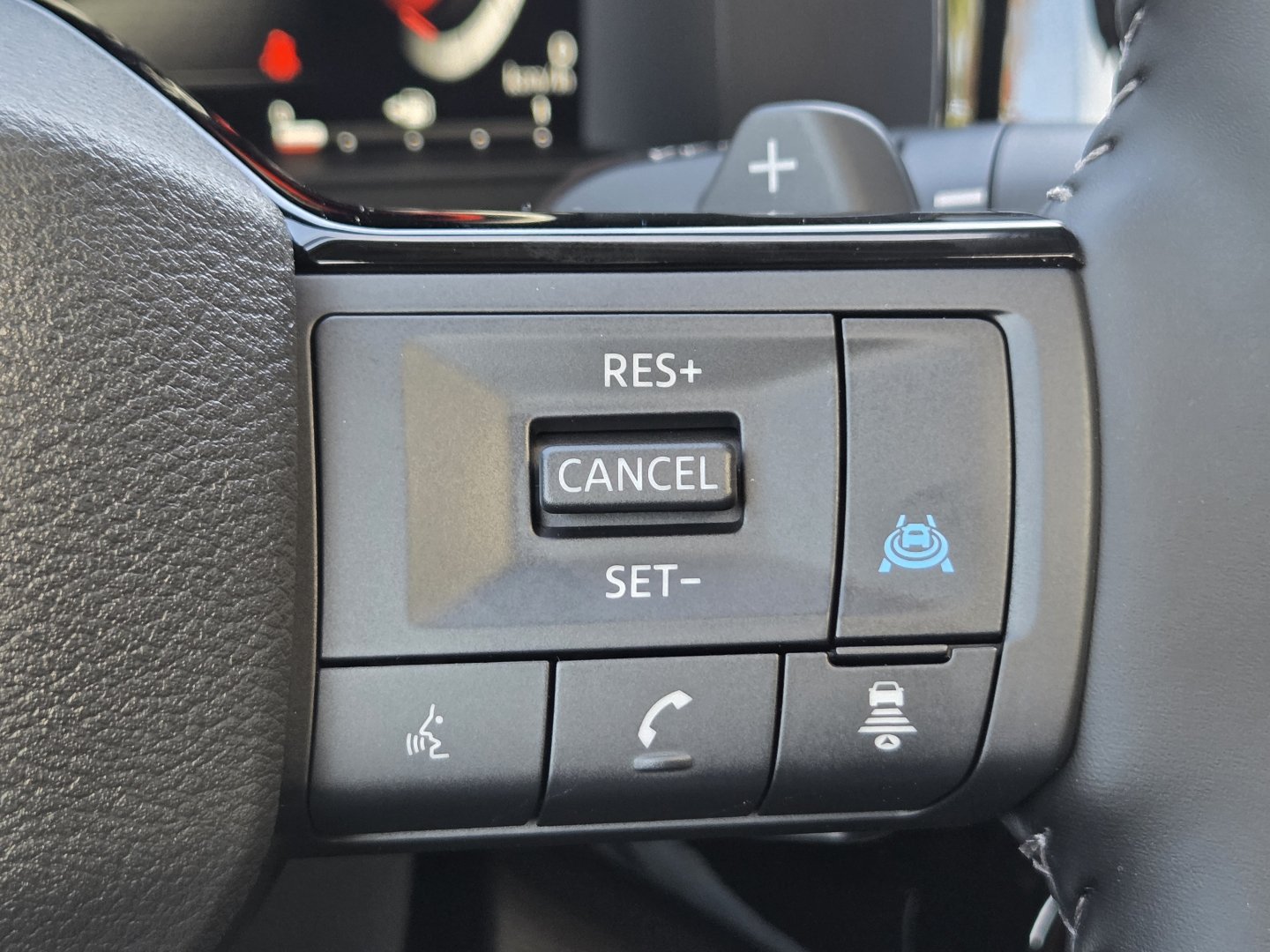 New 2026 Nissan Pathfinder SL AWD/4WD image 31