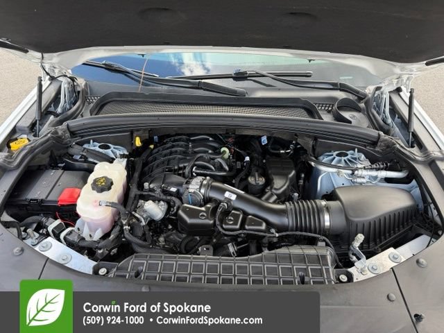 Used 2024 Jeep Grand Cherokee Laredo w/ Trailer Tow Package AWD/4WD image 33
