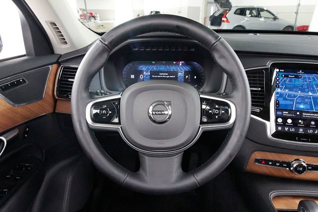 Certified 2025 Volvo XC90 B6 Plus w/ Protection Package Premier AWD/4WD image 8