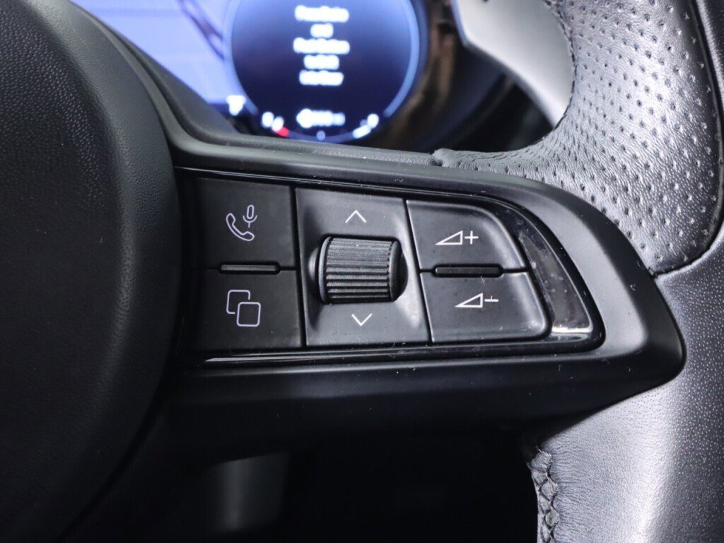 Used 2024 Alfa Romeo Tonale Veloce image 13