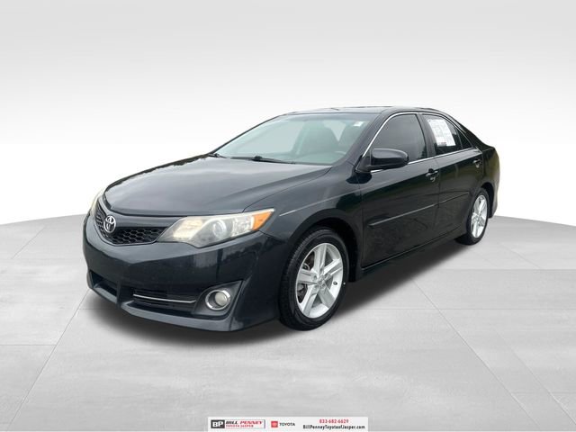 Used 2014 Toyota Camry SE FWD image 1