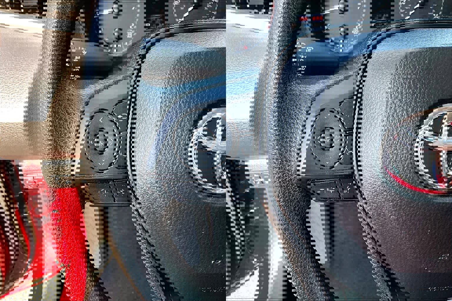 Certified 2024 Toyota Corolla LE image 22