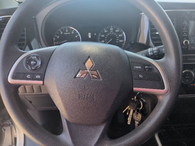 Used 2019 Mitsubishi Outlander ES FWD image 10
