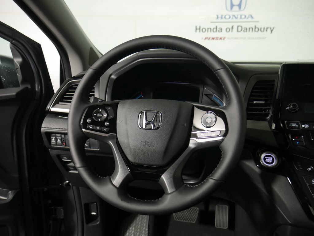 New 2026 Honda Odyssey Touring image 11