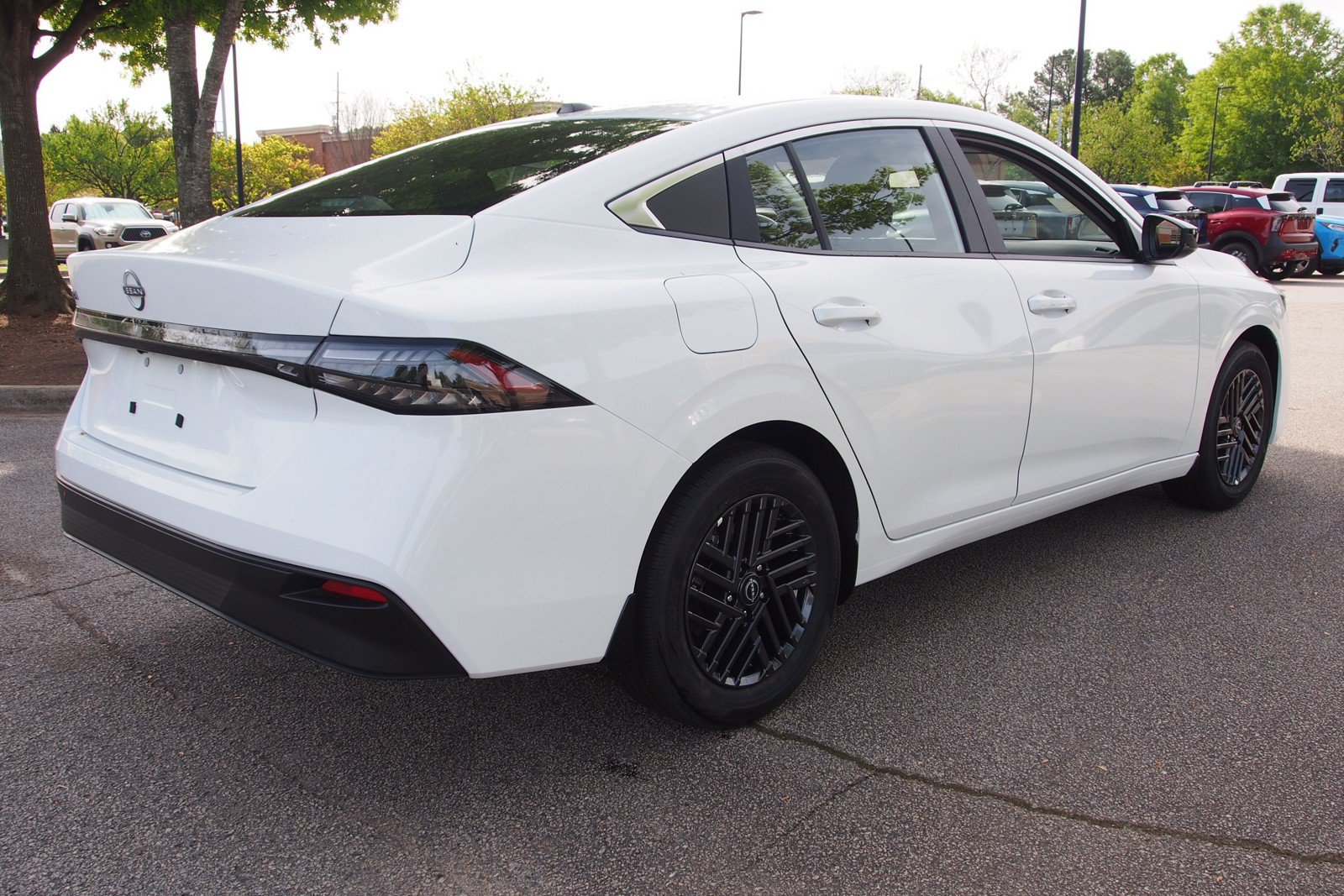 Used 2026 Nissan Sentra SV w/ SV Convenience Package FWD image 7