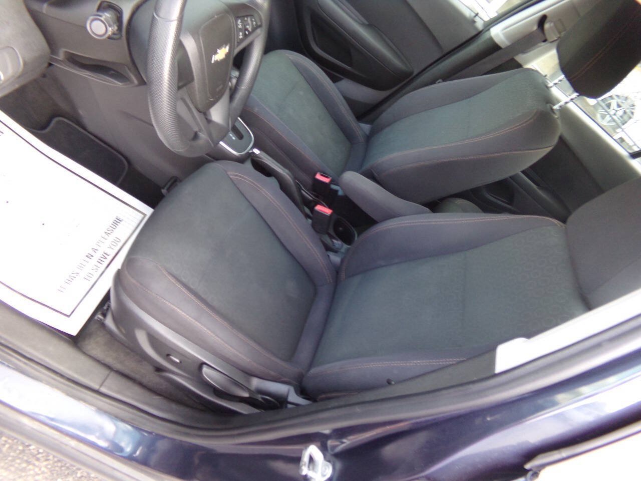 Used 2018 Chevrolet Trax LS FWD image 12