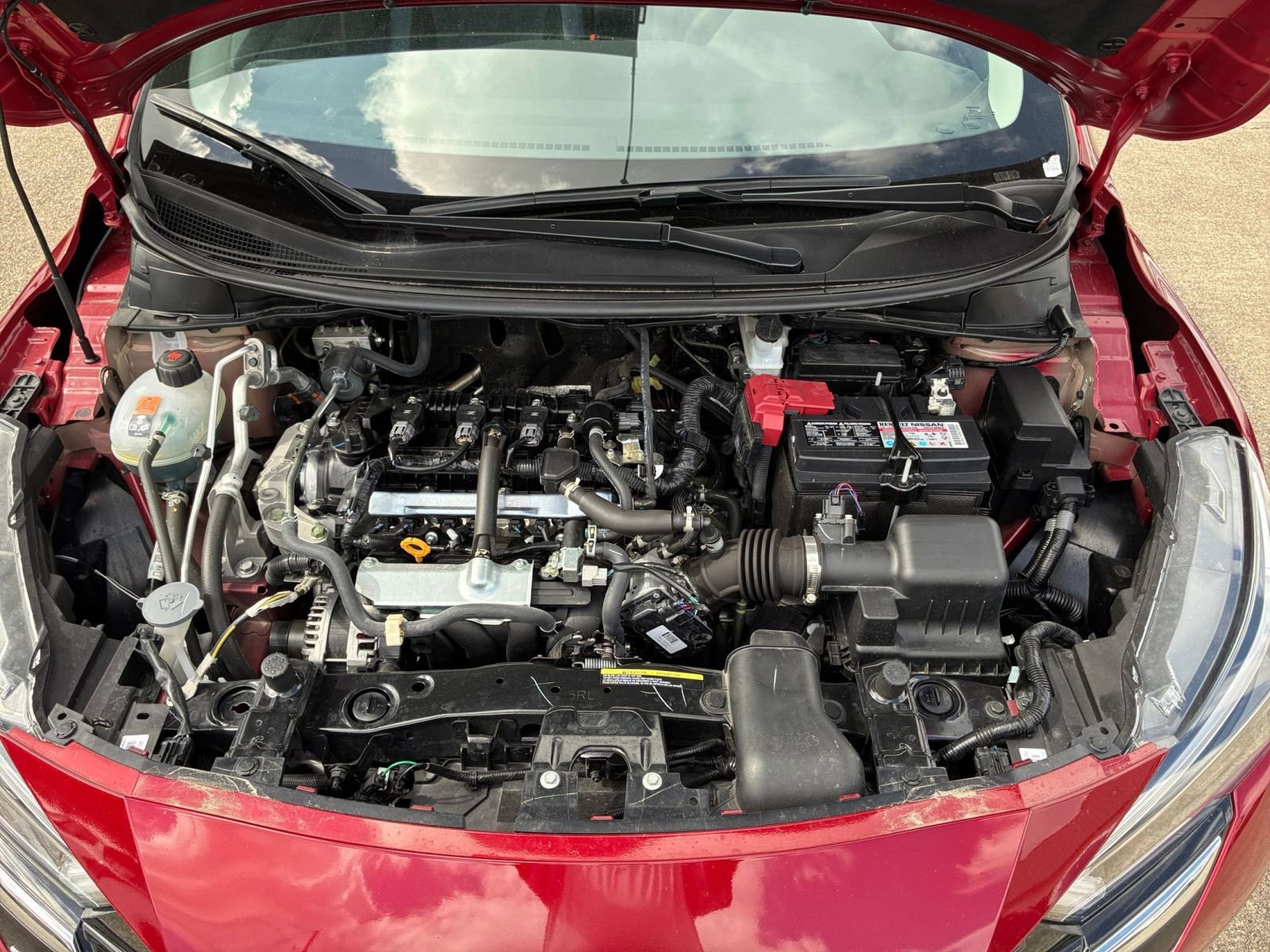 Used 2025 Nissan Versa SV image 25