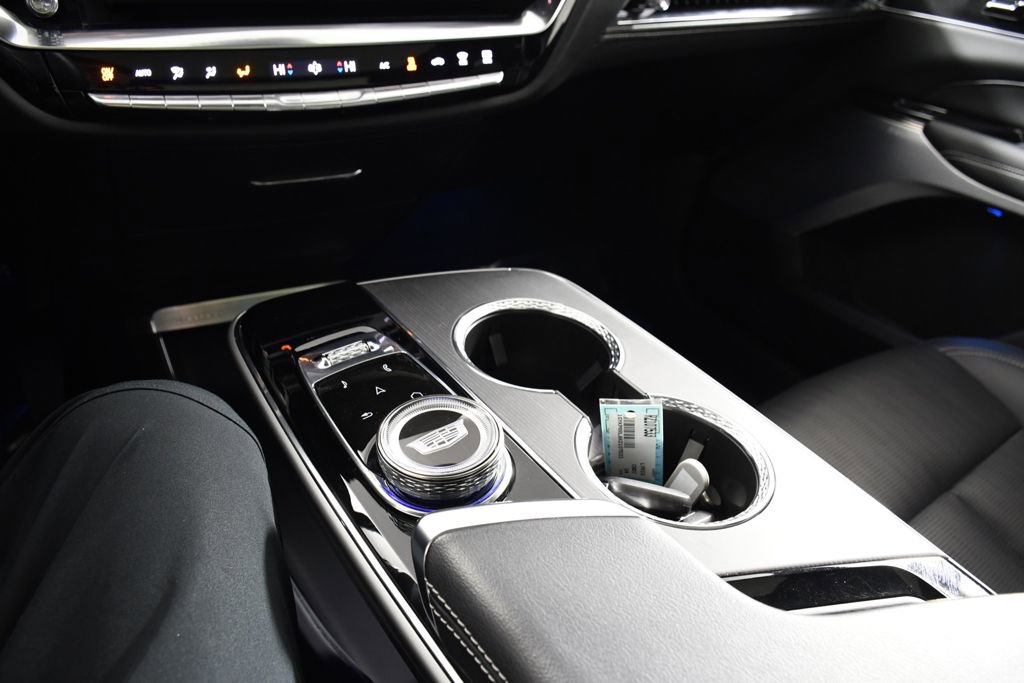 Used 2024 Cadillac Lyriq Luxury image 31