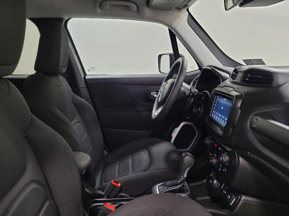 Used 2020 Jeep Renegade Latitude AWD/4WD image 21