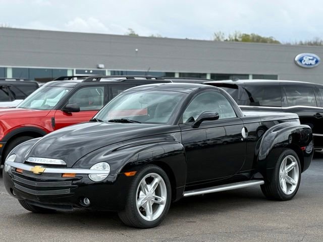 Used 2003 Chevrolet SSR w/ Preferred Equipment Group RWD image 30