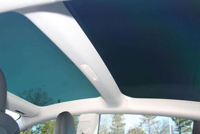 Used 2023 Tesla Model 3 Standard Range image 25