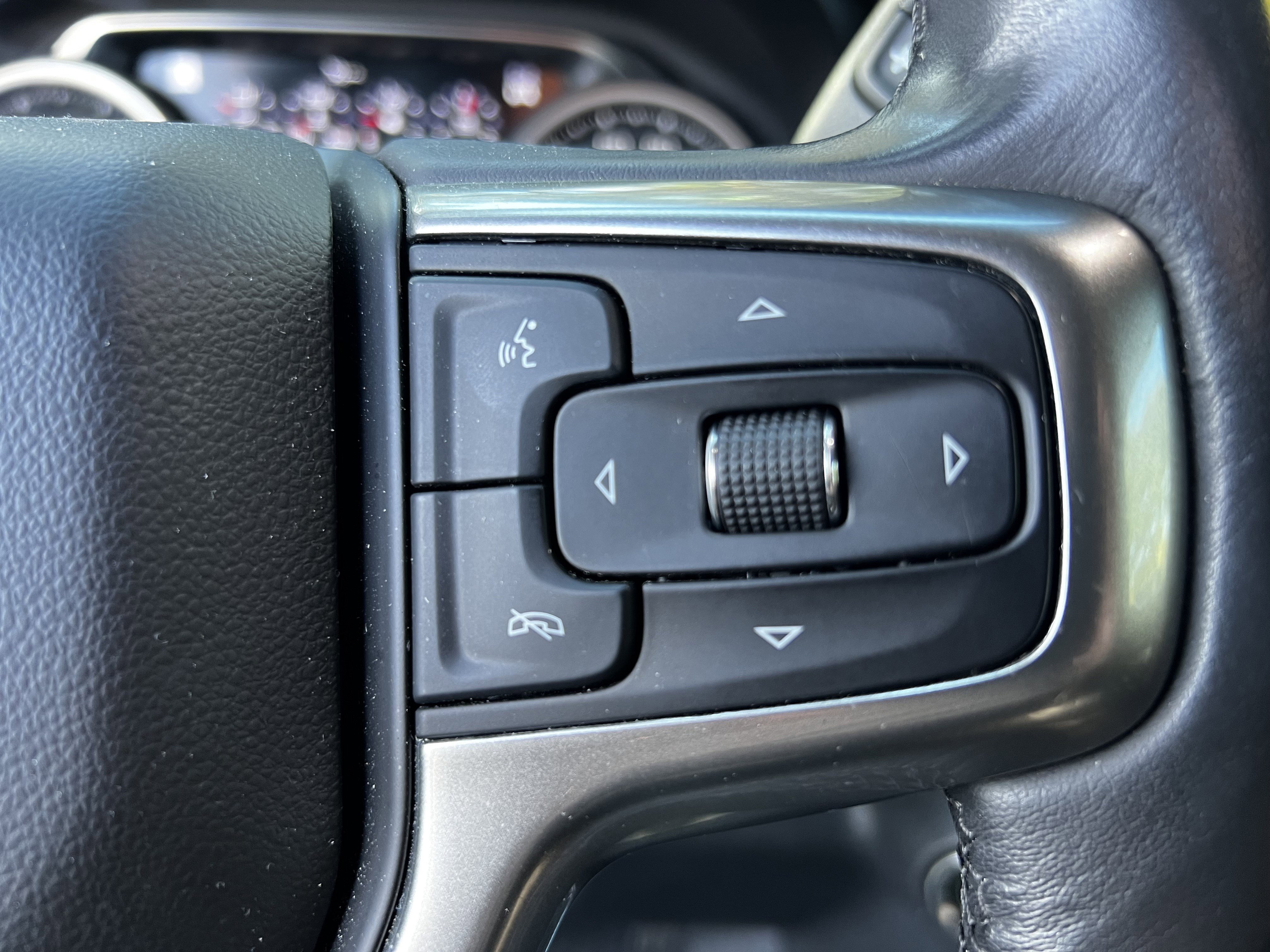 Used 2020 Chevrolet Silverado 2500 LTZ w/ LTZ Premium Package image 20