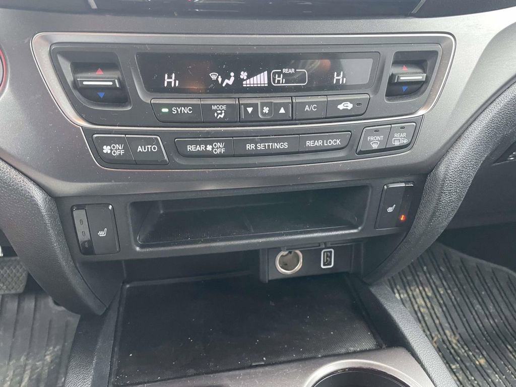 Used 2022 Honda Pilot Sport image 40