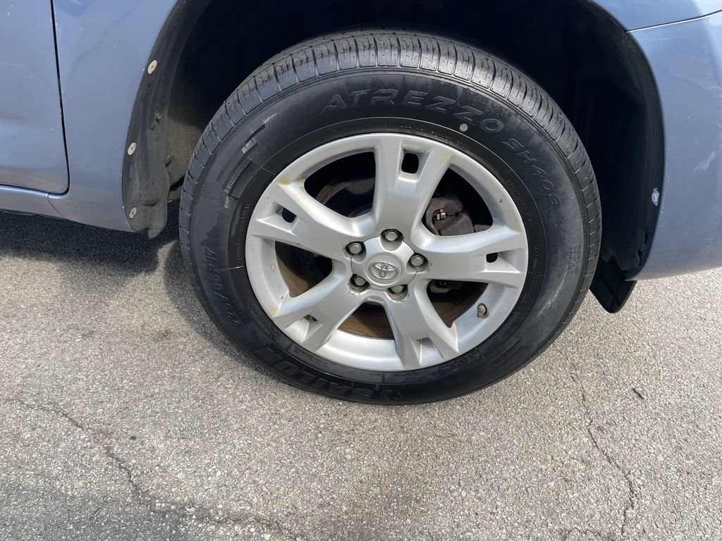 Used 2011 Toyota RAV4 4WD w/ Upgrade Value Pkg image 11