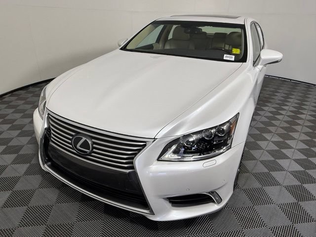 Used 2016 Lexus LS 460 w/ Comfort Package RWD video 2