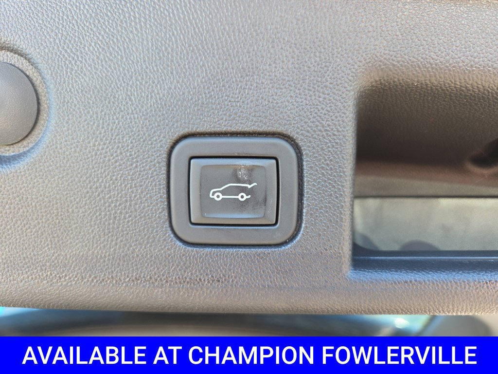 Used 2024 Chevrolet Equinox RS w/ LPO, Floor Liner Package AWD/4WD image 22