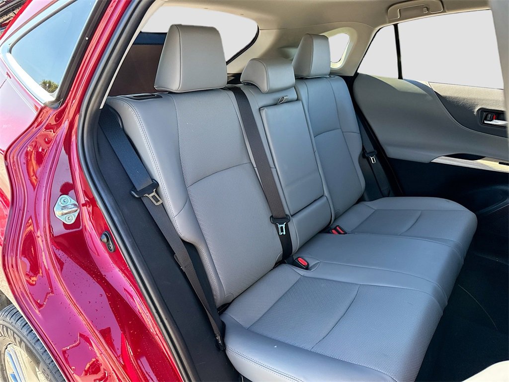 Used 2023 Toyota Venza Limited image 26