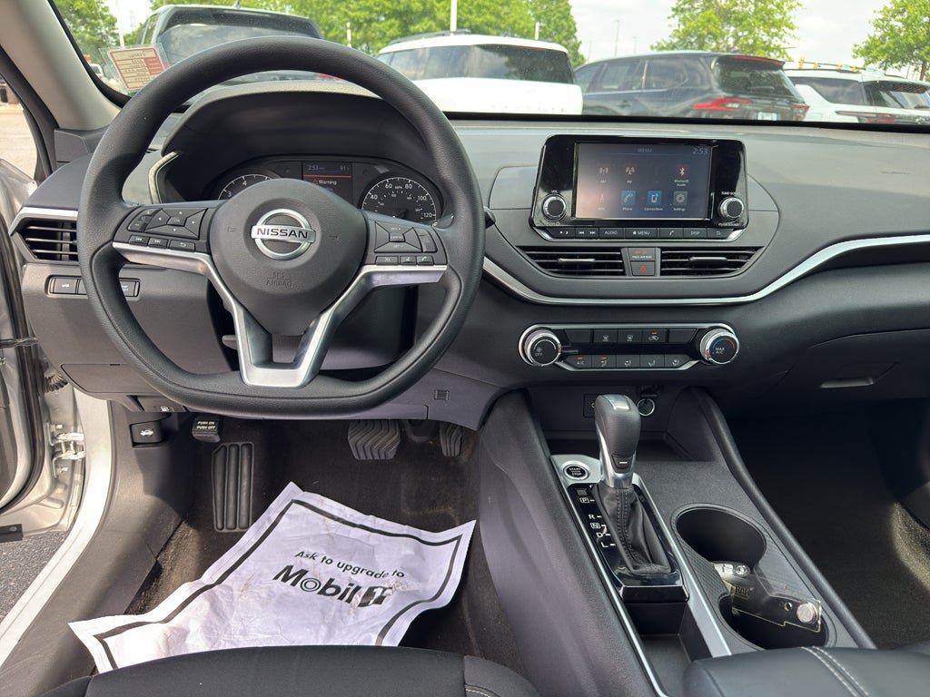 Used 2022 Nissan Altima 2.5 S FWD image 22