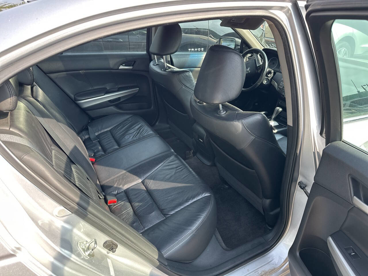 Used 2010 Honda Accord EX-L image 8