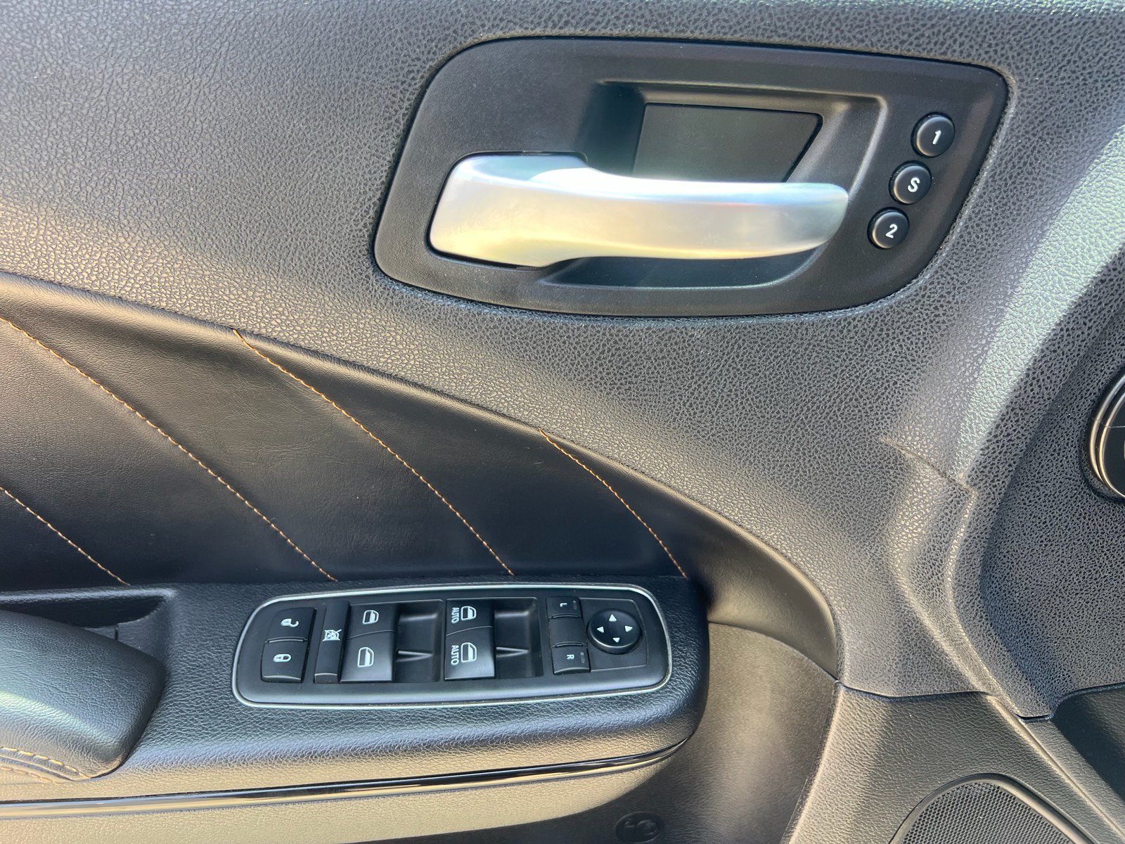 Used 2019 Dodge Charger R/T RWD image 13