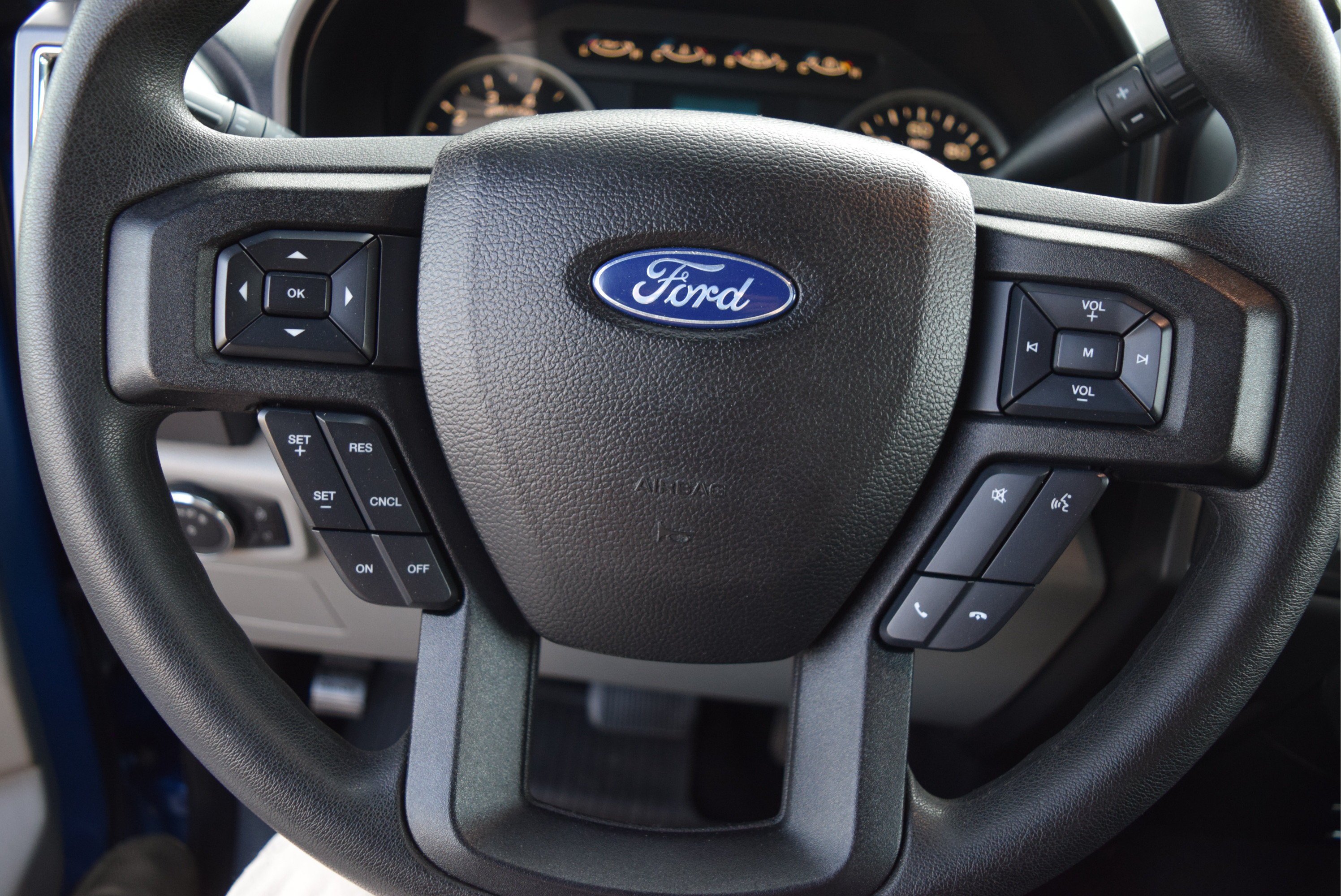 Used 2017 Ford F150 XLT AWD/4WD image 10