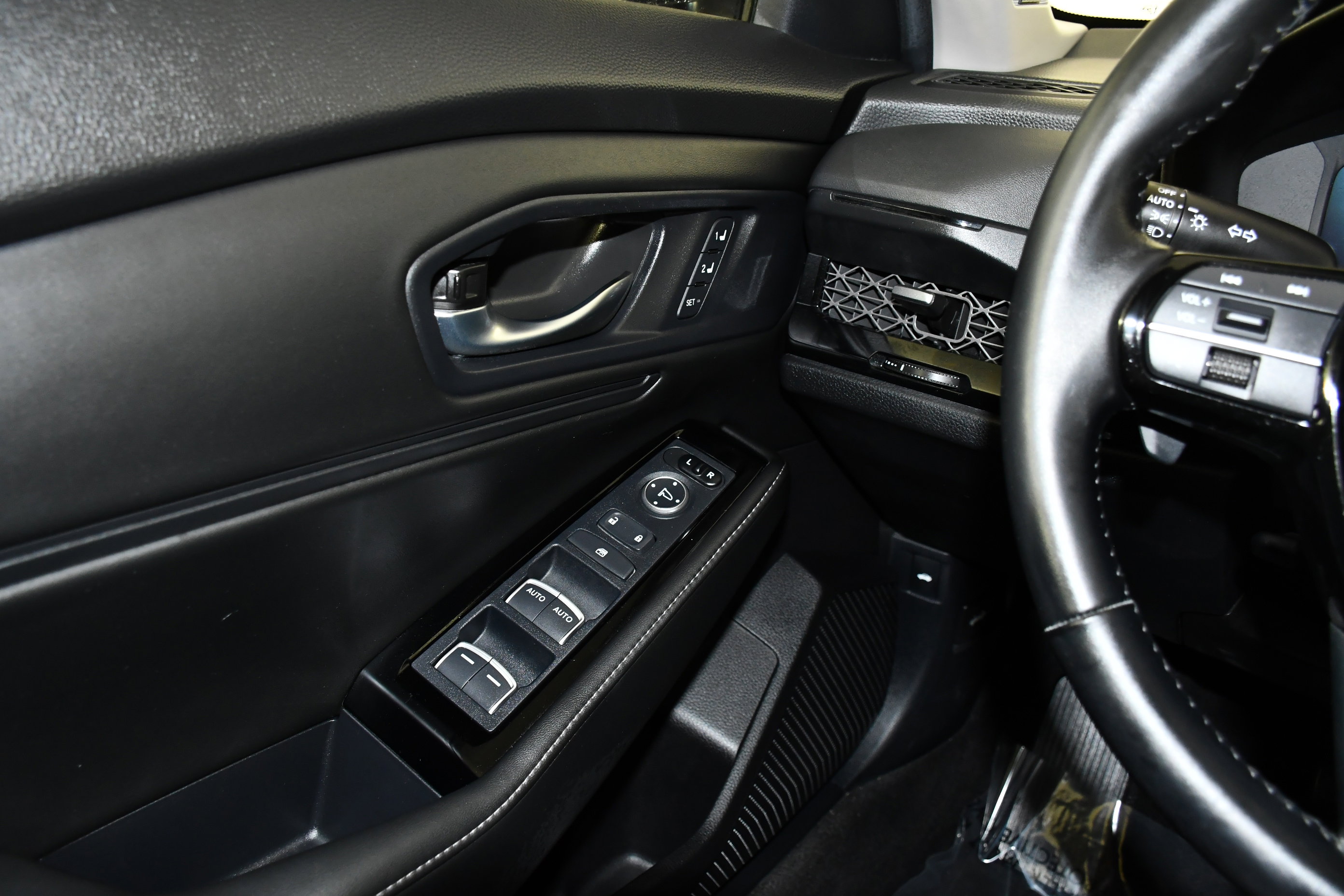 Certified 2024 Honda Accord Touring image 33