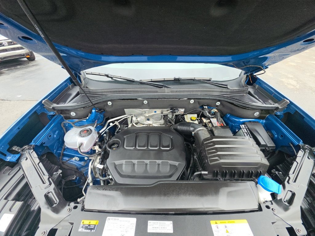Used 2025 Volkswagen Atlas SE AWD/4WD image 12