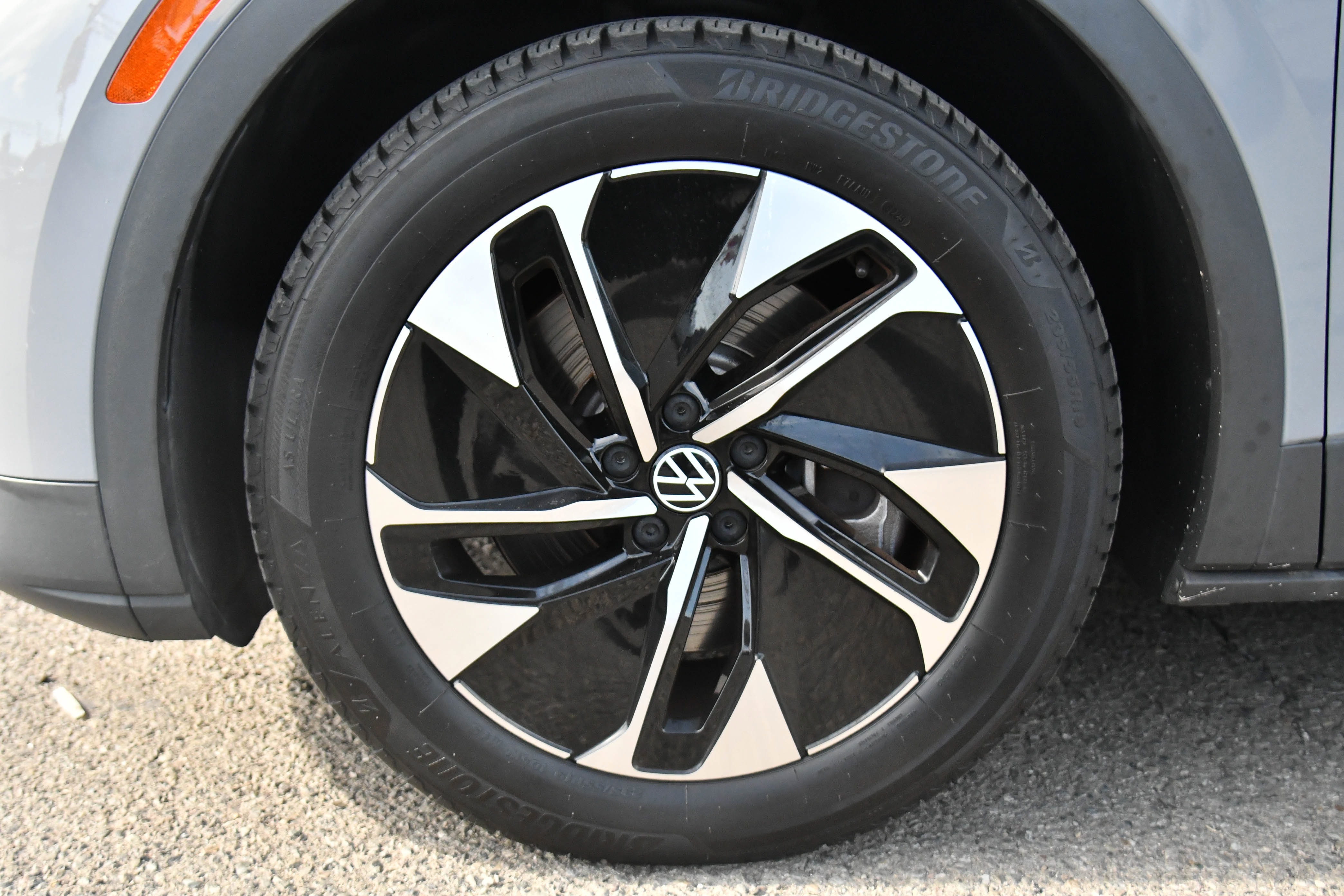 Used 2021 Volkswagen ID.4 Pro image 12