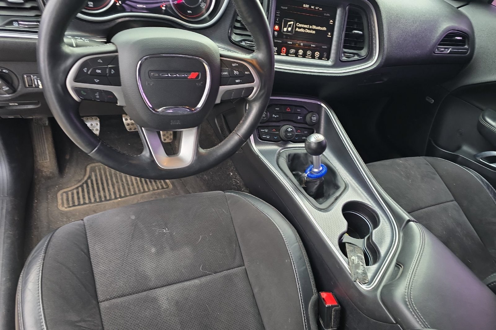 Used 2015 Dodge Challenger R/T Plus RWD image 9