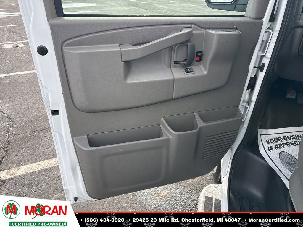Used 2024 Chevrolet Express 2500 w/ Driver Convenience Package image 10