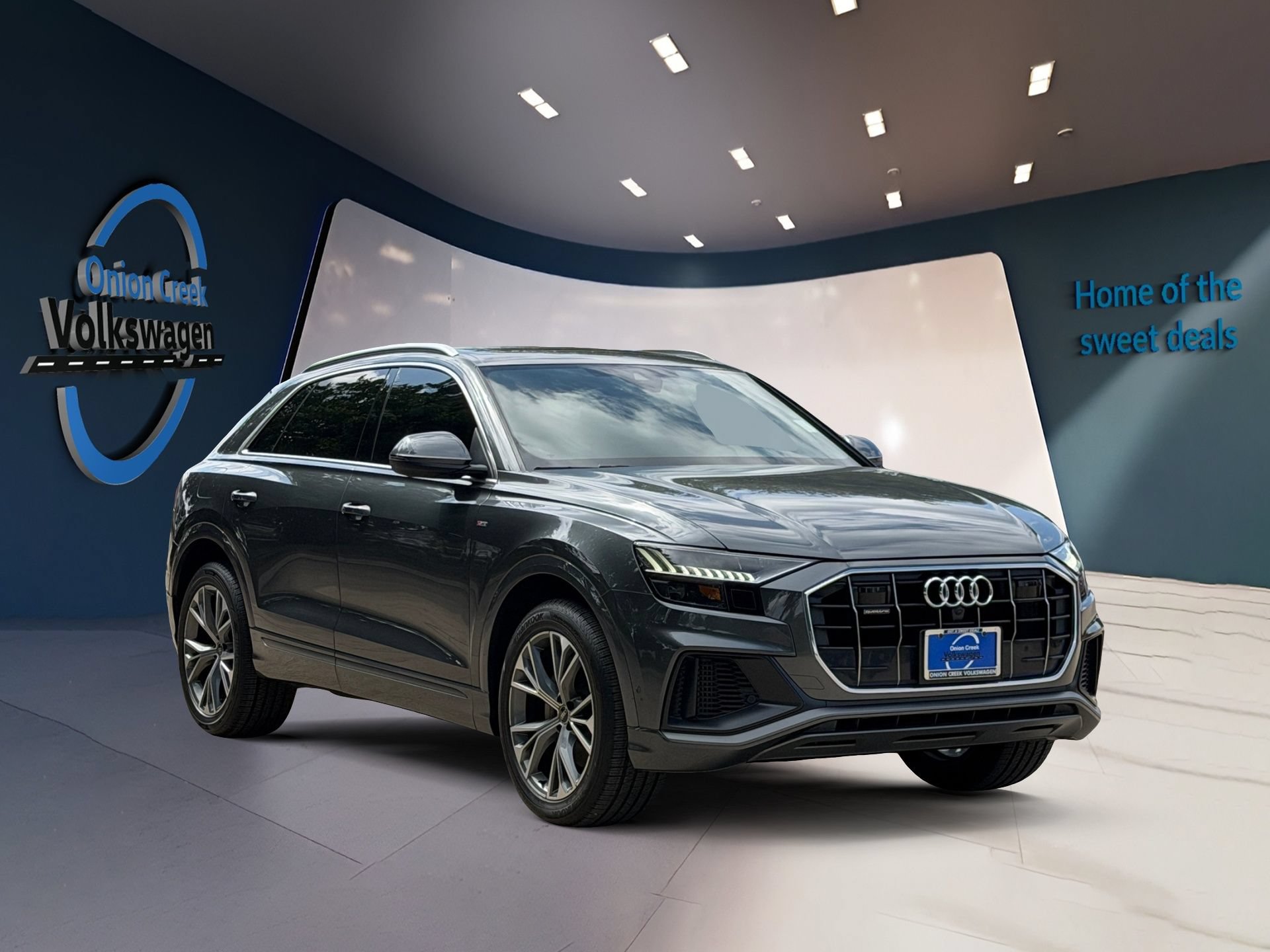 Used 2021 Audi Q8 Premium Plus w/ Premium Plus Package AWD/4WD video 1