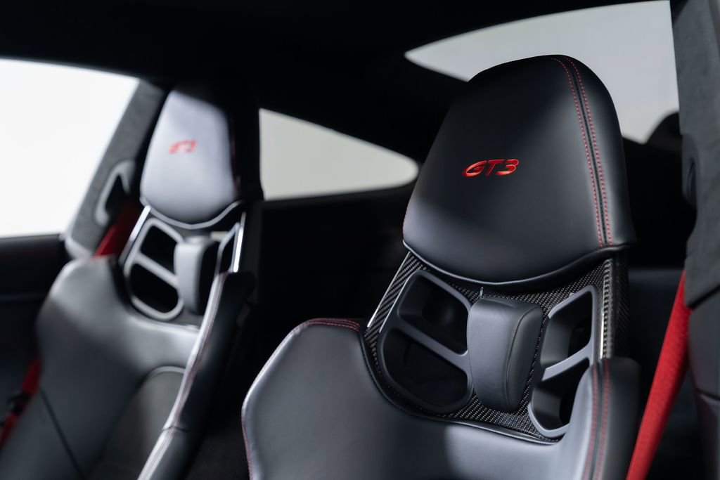 Used 2023 Porsche 911 GT3 RWD image 32