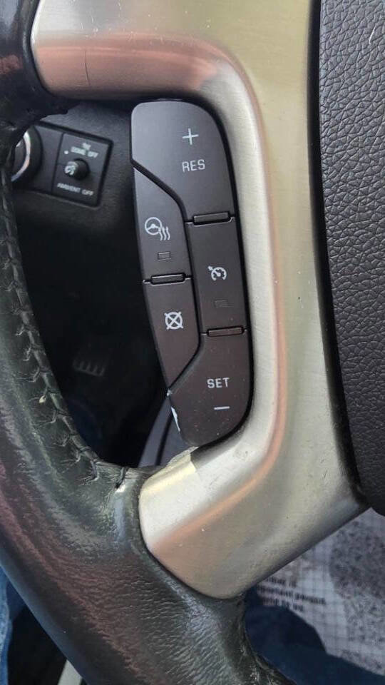 Used 2015 GMC Acadia Denali image 23