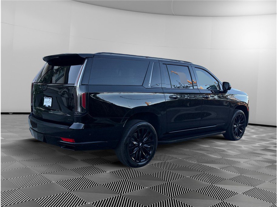 Used 2021 Cadillac Escalade ESV Premium Luxury image 5