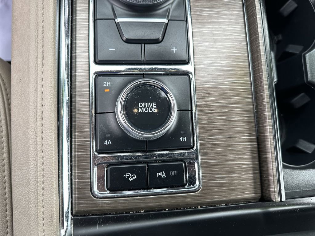Used 2024 Ford Expedition Max Limited image 30