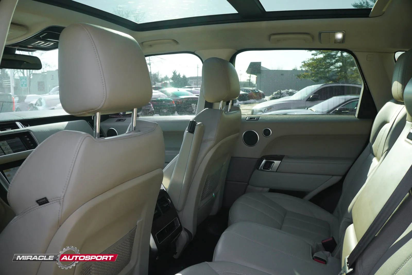 Used 2014 Land Rover Range Rover Sport image 27