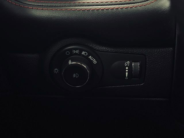 Used 2023 Dodge Durango GT image 35