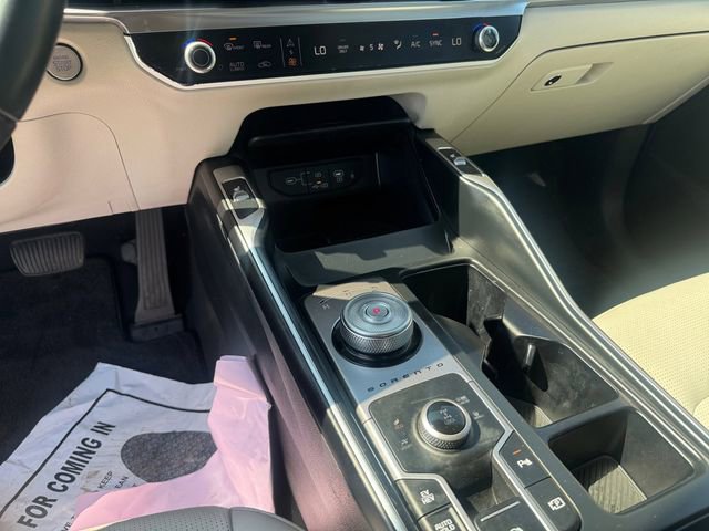 Used 2025 Kia Sorento EX w/ EX Panoramic Sunroof Package AWD/4WD image 15