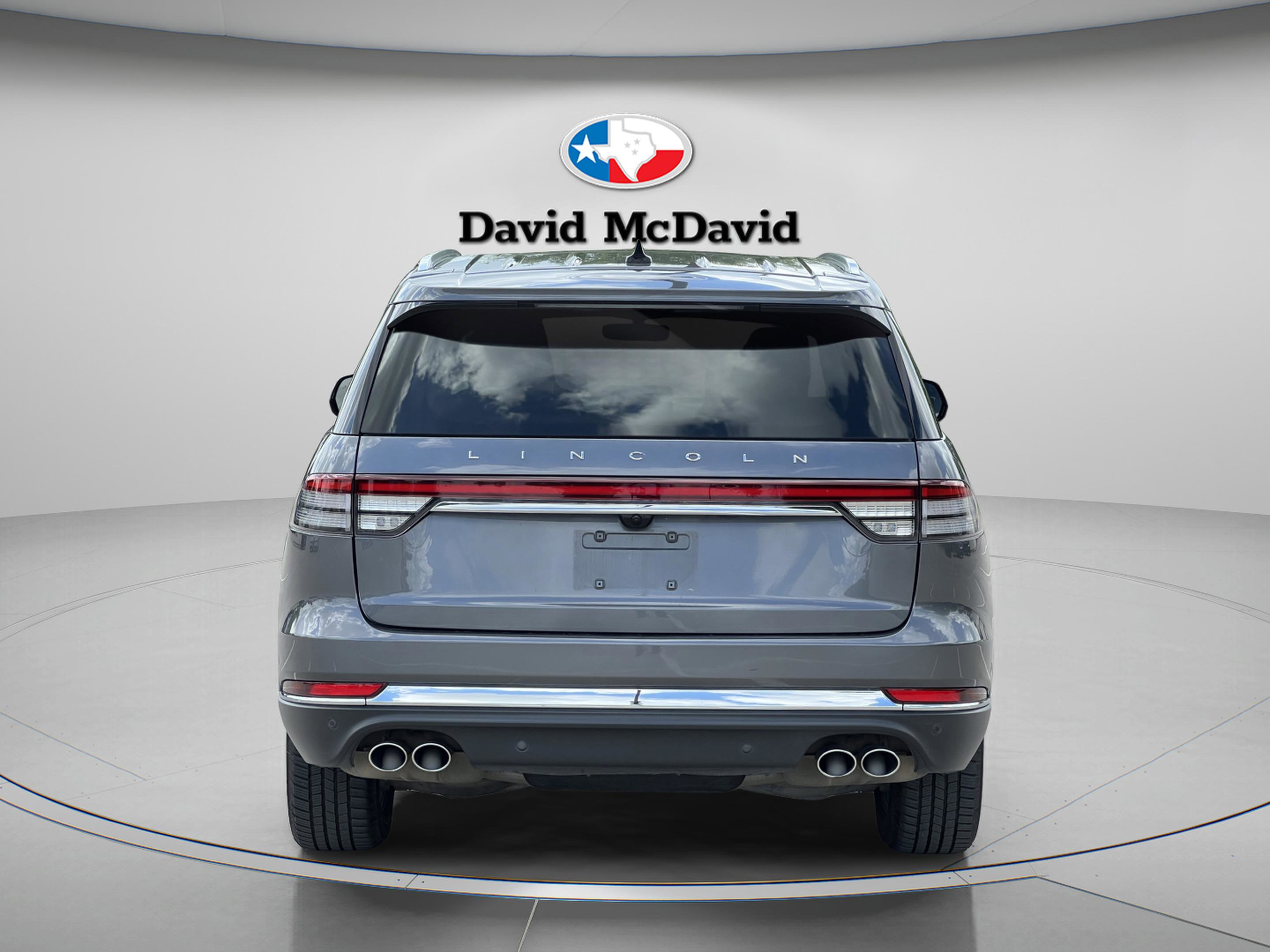 Used 2022 Lincoln Aviator Reserve w/ Equipment Group 201A image 6