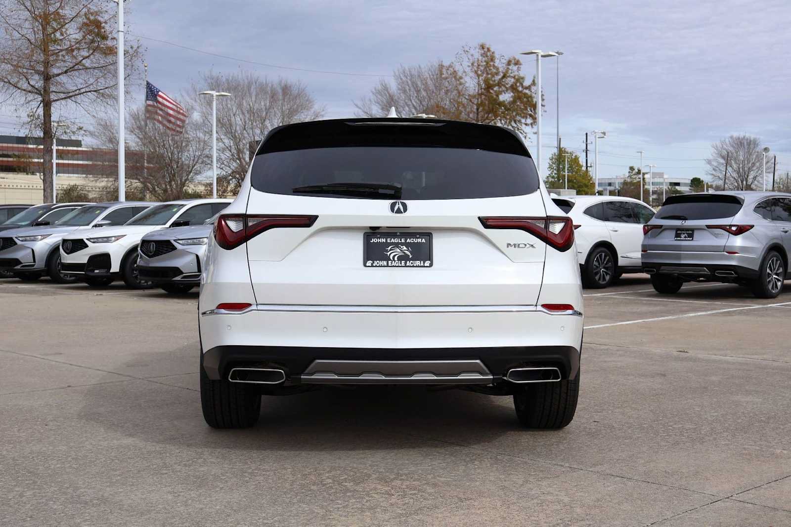 Certified 2026 Acura MDX w/ Technology Package FWD image 5
