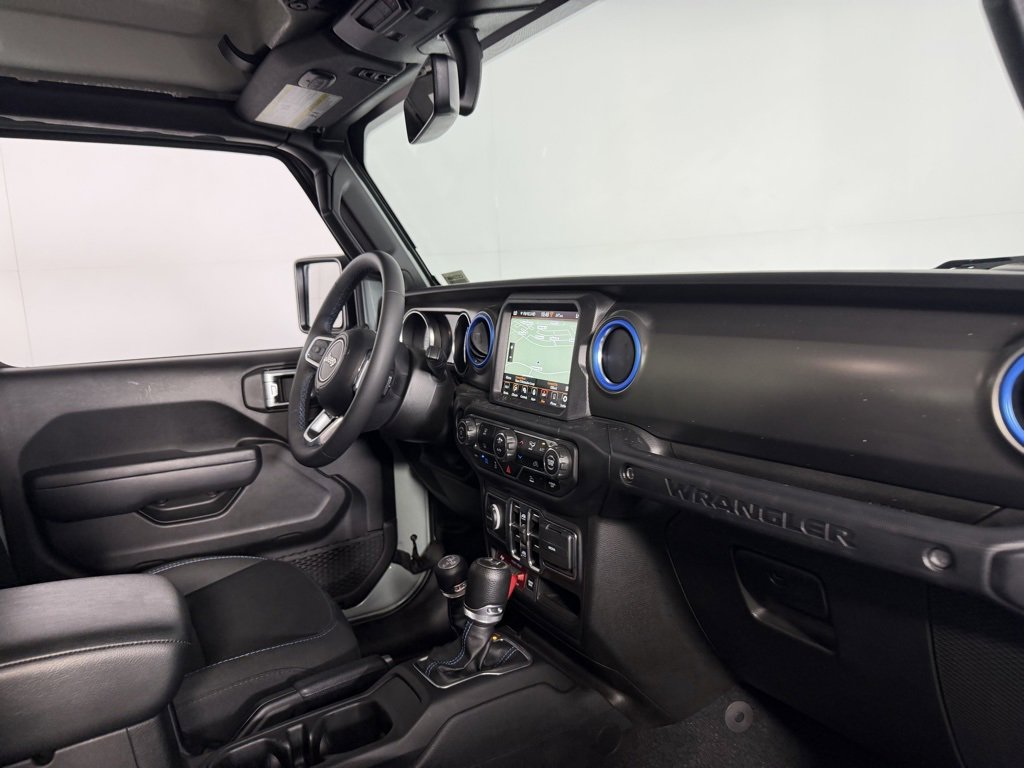 Certified 2023 Jeep Wrangler Unlimited Rubicon 4xe image 31