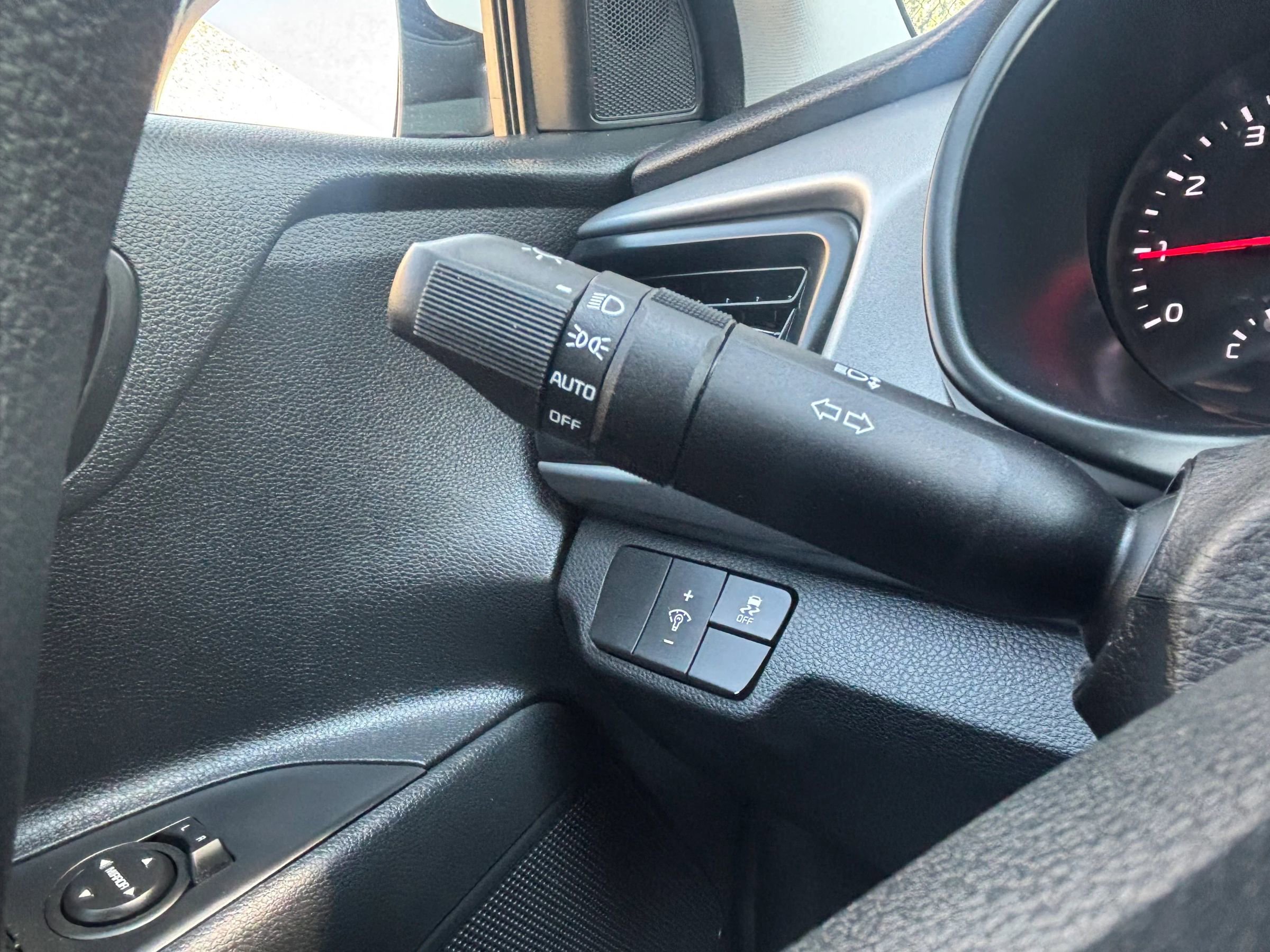 Used 2023 Kia Rio LX image 26