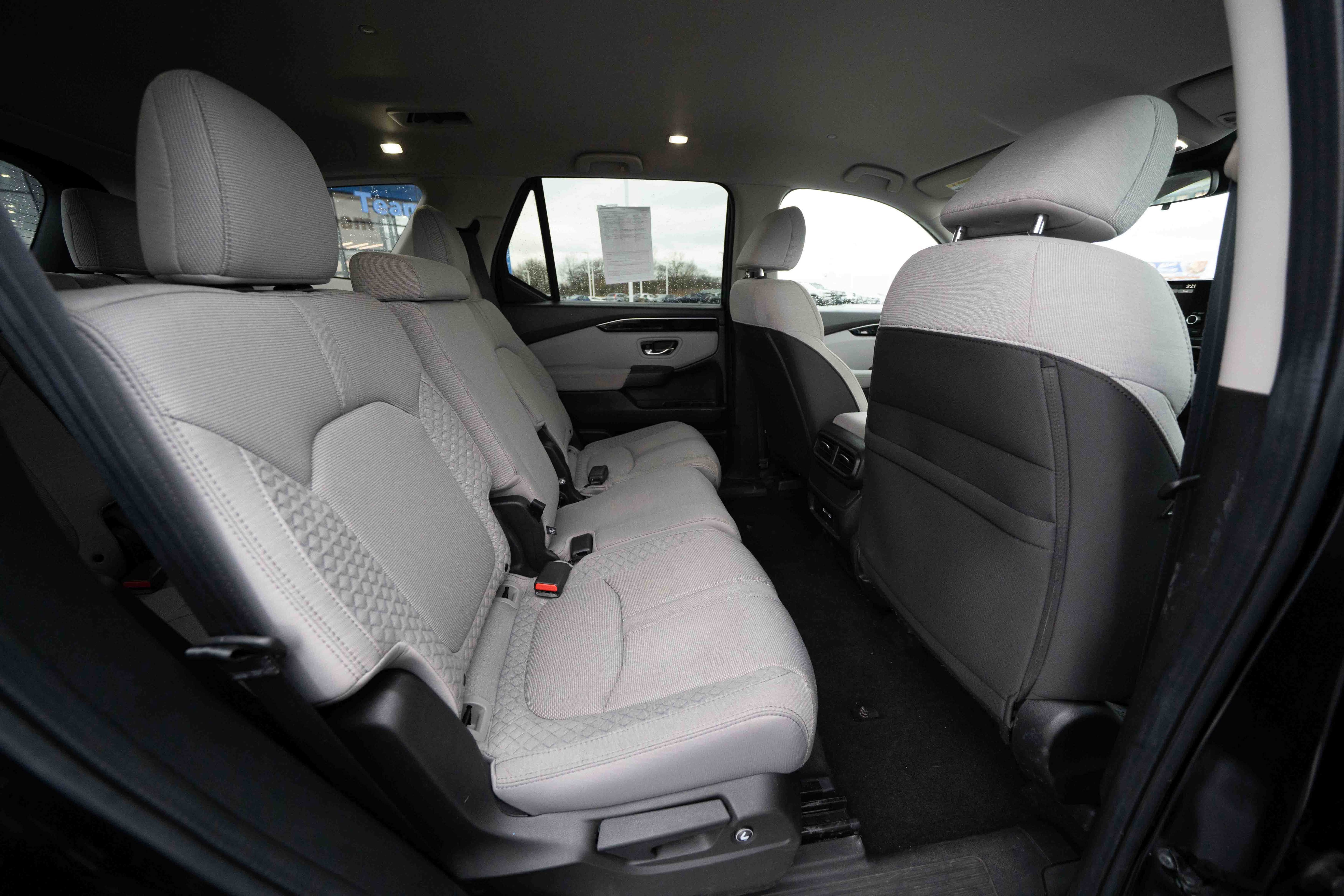 Certified 2023 Honda Pilot LX image 25