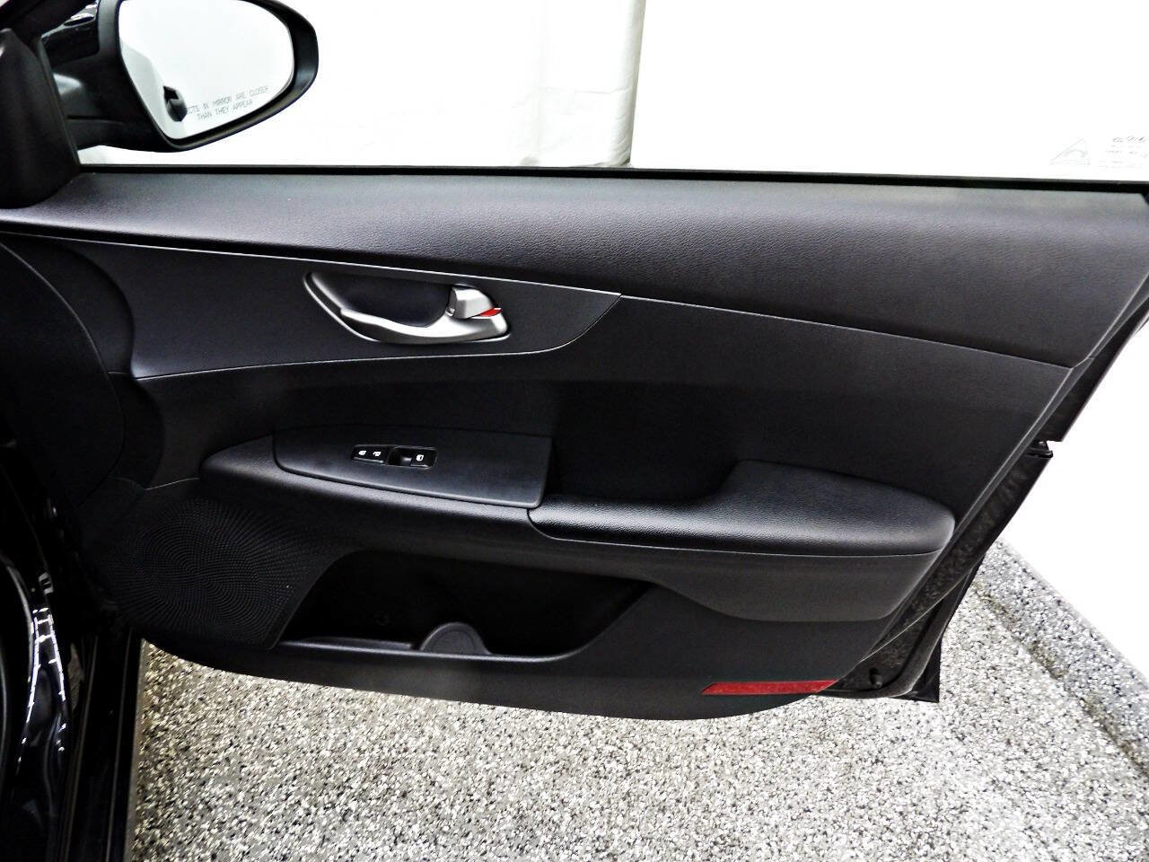 Used 2021 Kia Forte LXS image 11